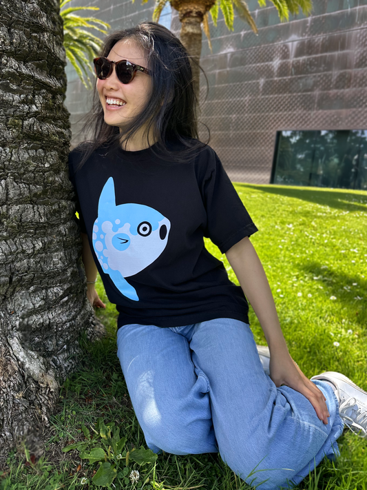 Mola mola shirt